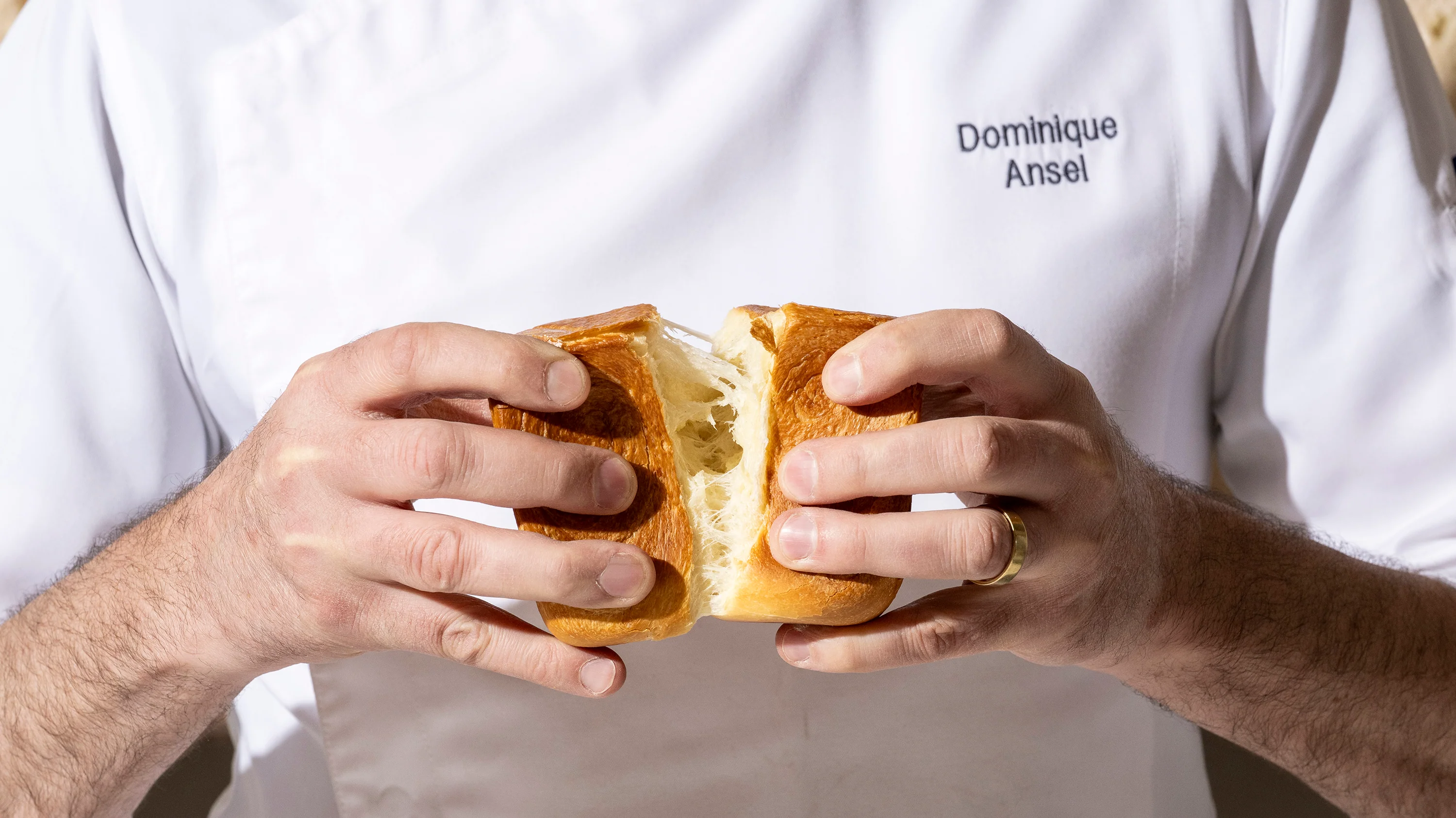 Iconic Pastries Delivered Nationwide